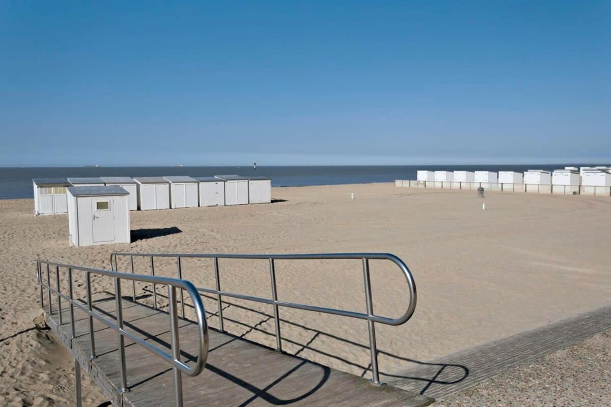 Huswell - Comfy Apartment With Side Seaview And 2 Free Bikes Knokke-Heist Exteriör bild